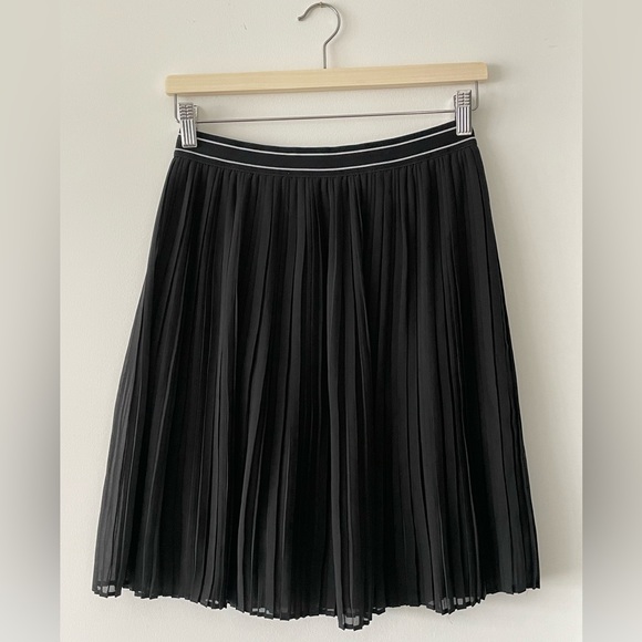 Pleated Black Skirt - Picture 1 of 1